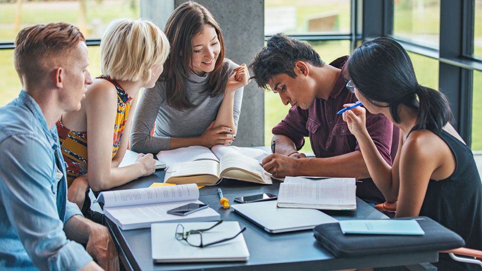  Du Học Nghề Đức Hay Học Đại Học Tại Việt Nam